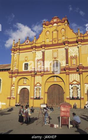 Mittelamerika, Chiapas, draußen, Gebäude, Struktur, Architektur, Baustil, Kirche, Vorplatz Las Casas, Mexiko Kathedrale, San Cristobal de Stockfoto