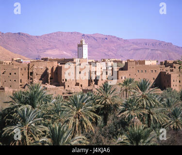 Marokko, Atlas-Gebirge, hohen Atlas Todra-Tal, Tinghir, Stadt Ansicht, Oase Afrika, Landschaft, Todratal, Bergstadt, mucky Stadt, mucky Häuser, mucky Bauweise, Minarett, Palmen, Pflanzen Stockfoto