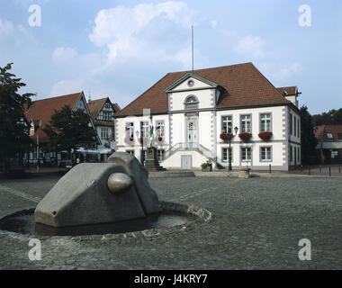 Deutschland, Niedersachsen, Quakenbrück, Marktplatz, Rathaus, im Jahre 1818, europäischen auch Europa, Oldenburg Kathedrale Land, Art Land, Gebäude, Struktur, Architektur, Klassizismus, Brunnen, Skulptur, Ort von Interesse, Kultur, außerhalb Stockfoto