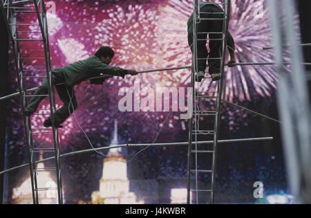 China, Shanghai, Nanjing Donglu, Zeltbau, Arbeiter, Videowall Asien, Ost-China, Shanghai, Männer, zwei, Zelt, Zelt, fest aufbauen, Feuerwerk, Bearbeitung, Arbeiter, Spagat, Gerüste, Eisen Gerüste, Zelt-Sticks Stockfoto