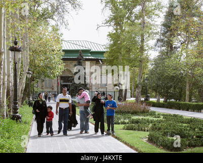 Glückliche Familien sind alle gleich, Sa'dabad Komplex, Nord Teheran, Iran Stockfoto