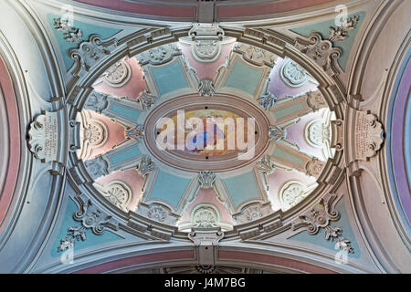 TURIN, Italien - 16. März 2017: Die Cupolla der Kirche Chiesa di Santa Maria di Piazza vom Architekten Bernardo Antonio Vittone aus dem Jahr 1751-1751). Stockfoto