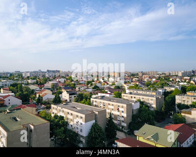 Panoramische Luftaufnahme der Stadt Bukarest In Rumänien Stockfoto