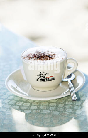 Tasse Cappuccino Kaffee Tasse, Cappuccinotasse, Getränk, Kaffee, Brusthaut Schaum, Heißgetränk, Luxus, Koffein-haltigen, anregend, Kaffee trinken, Kaffeepause, Verbrauch, Objektfotografie Stockfoto