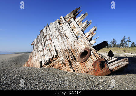 Kanada, British Columbia, Queen Charlotte Islands, Naikoon Provincial Park, Strand, Meer, Schiffswrack, Stockfoto