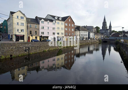 Munster, Irland Cork County, Kork, Lee, Fluss, Häuser, St. Finbarr Kathedrale Stockfoto