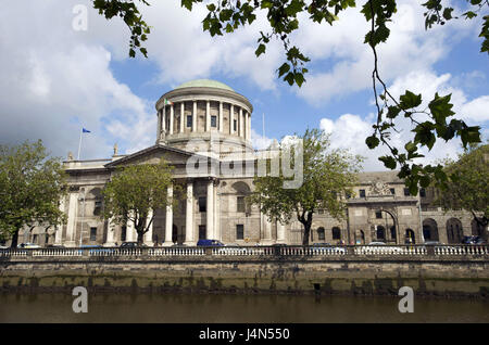 Dublin, Irland, Leinster, Four Courts, Liffey-Fluss, Stockfoto