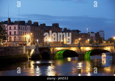 Irland, Leinster, Dublin, Liffey River, Grattan-Brücke, Stockfoto