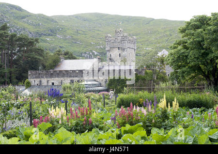 Irland, Ulster, county Donegal, Donegal, Glenveagh Nationalpark Glenveagh Castle, Garten, Stockfoto