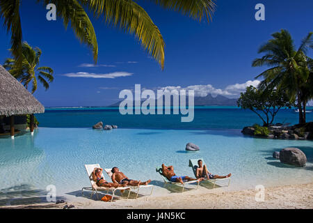 Französisch-Polynesien, Tahiti, Tahiti Nui Island, Papete, Intercontinental Resort, Pool Anlage, Badegäste, Stockfoto