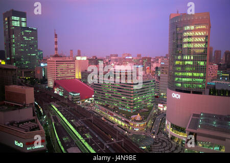 Japan, Honshu, Tokio, Blick auf die Stadt, Skyline, Nachleuchten, Asien, Hibiya, Gebäude, Architektur, Hochhäuser, Tourismus, Reisen, Stadt, Urlaub, Straße, mehrspurige, Stockfoto