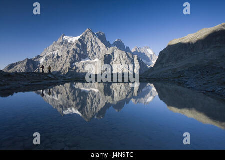 Frankreich, Nationalpark Ecrins, Pelvoux, Berge, Bergsee, Wanderer, laufen, Berglandschaft Stockfoto