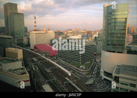 Japan, Honshu, Tokio, Blick auf die Stadt, Skyline, Asien, Hibiya, Gebäude, Architektur, Hochhäuser, Tourismus, Reisen, Stadt, Urlaub, Straße, mehrspurige, Stockfoto