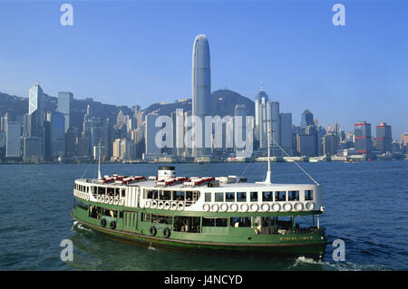 China, Hong Kong, Hong Kong Island, Skyline, Victoria Harbour, Fähre, Meer, Asien, Stadt, Stadt, Weltstadt, Metropole, Blick auf die Stadt, Wolkenkratzer, Hochhäuser, Architektur, Hafen, Navigation, Fähren, Schiffe, Schiffsverkehr, Star-Ferry, Transportmittel, Transport, Personentransport, Berg, Stockfoto