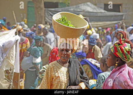 West-Afrika, Mali, Niger-Binnendelta, Djenné, Markt, Person, Stockfoto