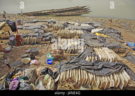 West-Afrika, Mali, Niger-Binnendelta, Stadt Mopti flux Bani, Ufer, Salzhandel, Stockfoto