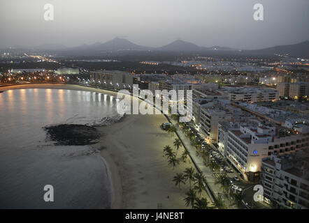 Spanien, Lanzarote, Arrecife, Stadtübersicht, Playa del Reducto, Stockfoto