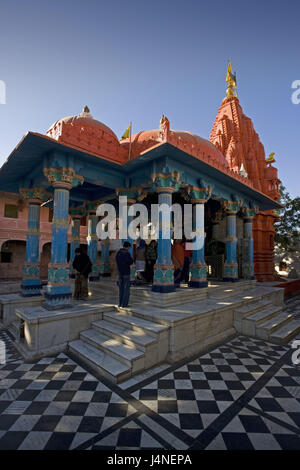 Indien, Rajasthan, Pushkar, Brahma-Tempel, Gläubigen, Stockfoto