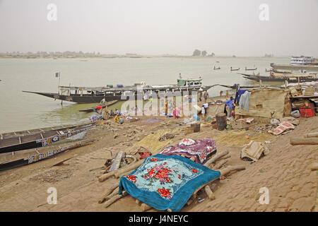 West-Afrika, Mali, Niger-Binnendelta, Stadt Mopti flux Bani, Hafen, Boote, Wäsche Sulcuses, Stockfoto