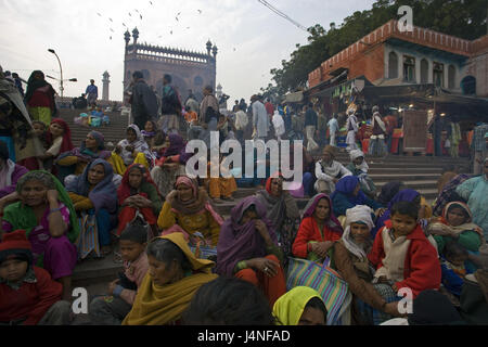 Indien, Neu-Delhi Stadt, Jama Masjid Moschee, Treppen, Menschen, Stockfoto