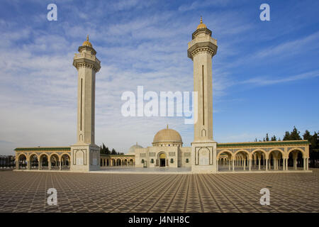 Tunesien, Monastir, Habib Bourguiba-Mausoleum, Nordafrika, Stadt, Hafen, Struktur, Gebäude, Bourguiba-Mausoleum, Türme, Kuppel, Ort von Interesse, Wahrzeichen, Mausoleum, Stockfoto