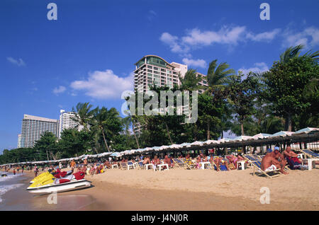 Thailand, Pattaya, Pattaya Beach, Badegäste, Stockfoto