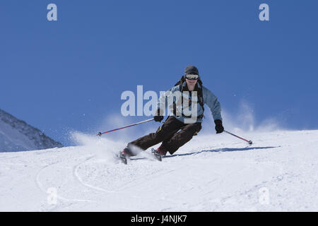 Schweiz, Engadin, Bernina-Gruppe, Diavolezza, Skigebiet, Piste, Skifahrer, Stockfoto