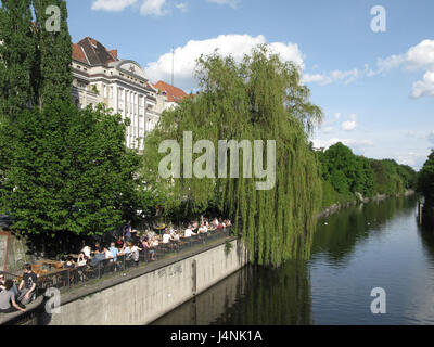 Deutschland, Berlin, cross-Mountain, territoriale Armee Kanal, Paul Linke Ufer, Straßencafé, Stockfoto