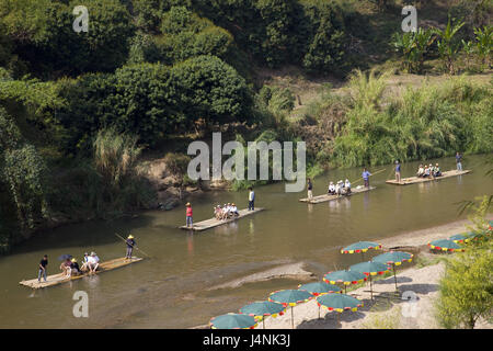 Thailand, Chiang Mai, Maetang Fluss, Flöße, Touristen, Stockfoto