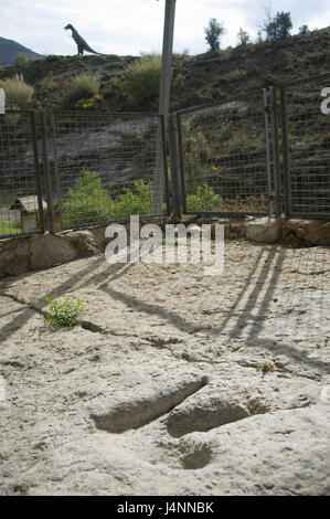 Spuren des theropode Dinosaurier. Valdecevillo Ort in der Nähe von ENCISO Dorf, La Rioja, Spanien. Stockfoto
