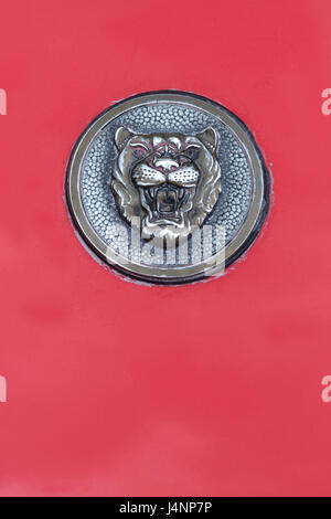 Jaguar-Emblem auf einem Oldtimer Stockfoto