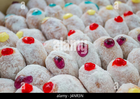 Closeup Delicious viele Donuts mit Zuckerguss Stockfoto