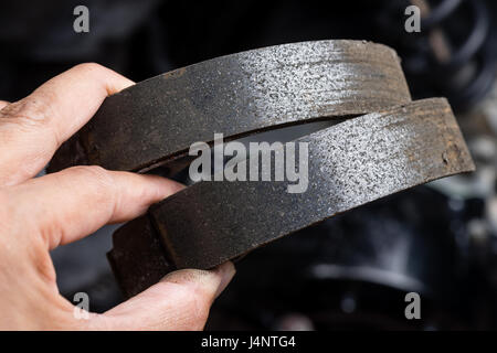 abgenutzte Motorrad Trommel bricht Schuhe Stockfoto