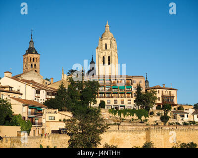 weit Blick auf Kathedrale Santa Maria Kathedrale Segovia, Spanien Stockfoto