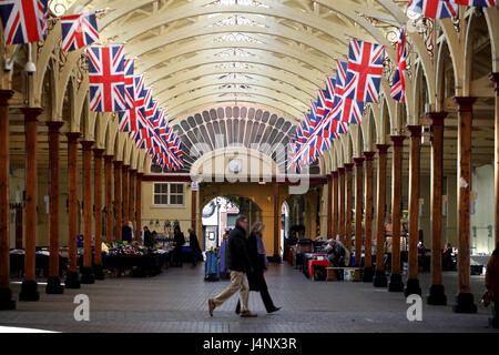 Bild von Mark Passmore Fotografie. 02.11.2017 Überblick über die Pannier Markt in Barnstaple, Devon. Der Markt wurde im Jahre 1855 gebaut. Stockfoto