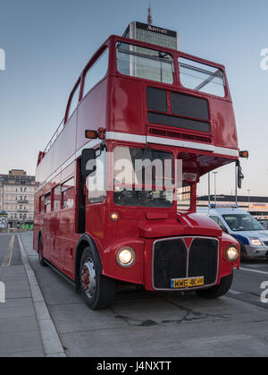 Routemaster Doppeldecker #WWE 4K in Warschau, Polen Stockfoto