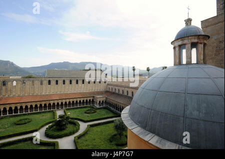 Italien, Insel Sizilien, Monreale, Kreuzgang des Il zu Christus, Kreuzgang, Garten, Stockfoto