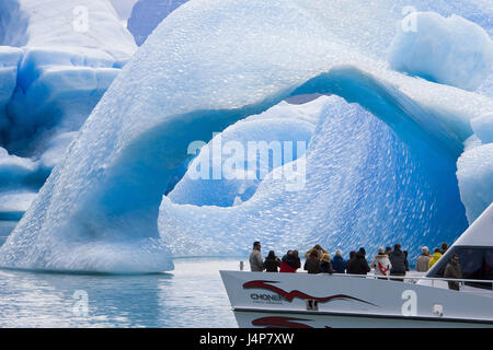 Argentinien, Patagonien, bundesweit Gletscher park, Lago Argentino, Eis-Formationen, touristischen Boot, Detail, Stockfoto