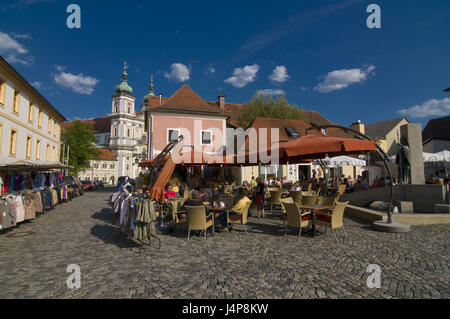 Kirche, Marktplatz, street Restaurant, zum Wald Asse, Bayern, Deutschland, Stockfoto