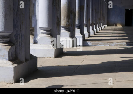 Imambara, alt, Muslim, Moschee, Säule Kolonnade, Detail, Kalkutta, Indien, Stockfoto