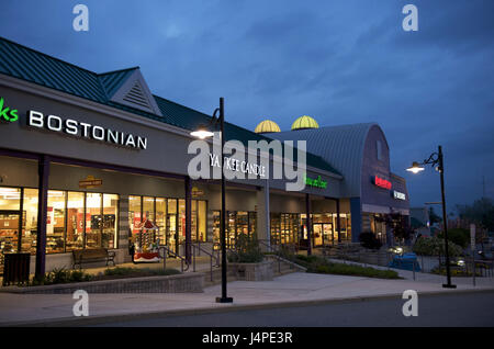 USA, Vereinigte Staaten von Amerika, Pennsylvania, Lancaster Region, Amish Country, Tanger Outlet-Center, Stockfoto