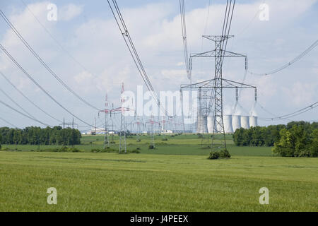 Kernkraftwerk Jaslovske Bohunice in der Slowakei, Kraftwerk, cooling Tower, Rauch, Atomkraftwerk, Stockfoto
