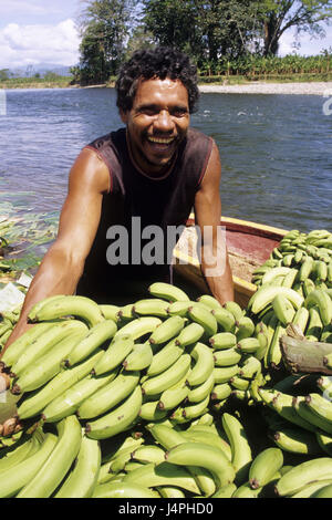 Costa Rica, Bribri, Mann, Bananen, Ernte, Boot, Transport, Stockfoto