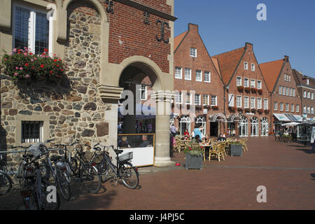 Deutschland, Meppen, Hares Valley, Emsland, Niedersachsen, Marktplatz, Rathaus, Renaissance, Bürgerhäuser, Stockfoto