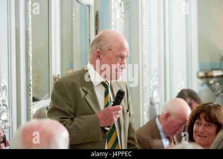 Edward Enfield in den Oldie literarische Mittagessen 09-05-17 Stockfoto