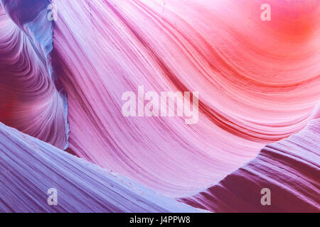 Abstraktes mehrfarbige wirbelnden Muster und Farbverläufe in den Kalksteinformationen u unteren Antelope Canyon Seite Arizona USA Stockfoto