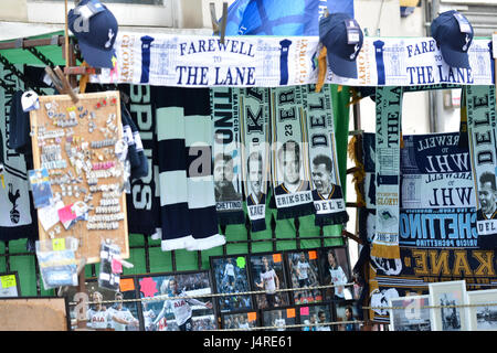 White Hart Lane, London, UK. 14. Mai 2017. Tottenham Hotspur zu ihrem letzten Heimspiel an der White Hart Lane gegen Manchester United spielen. Bildnachweis: Matthew Chattle/Alamy Live-Nachrichten Stockfoto