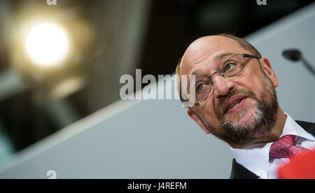 Berlin, Deutschland. 14. Mai 2017. SPD-Chef Martin Schulz anlässlich der SPD für die Wahl in der Parteizentrale in Berlin, Deutschland, 14. Mai 2017. Foto: Bernd von Jutrczenka/Dpa/Alamy Live News Stockfoto