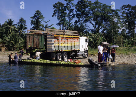 Costa Rica, Bribri, LKW, Boot, Bananen, Transport, Stockfoto