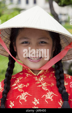 Vietnam, Ho-Chi-Minh-Stadt, traditionelle vietnamesische Kleidung, Mädchen, Porträt, Modell veröffentlicht, Stockfoto